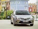 Toyota Avensis SW 2011 года